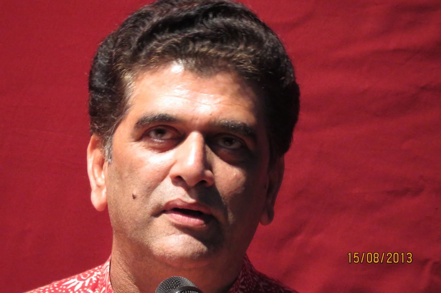 जागतिक रंगभूमी दिनानिमित्त डॉ. गिरीश ओक यांचा प्रेक्षकांना मोलाचा संदेश! Girish oak